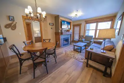 Image de Spacious Condo W/Amazing Views!