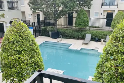 Image de Poolside Entire Townhome