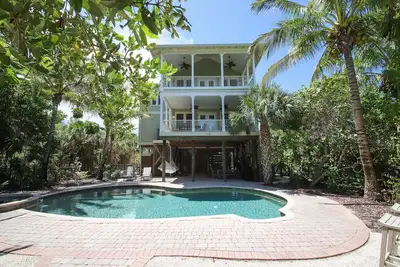 Luxury Island living!