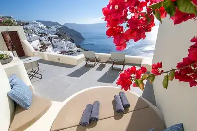 Image de Villa elegante a Santorin | Villa Spyros | Villa Demi | Spa prive | Climatisation | 2 chambres | Oia