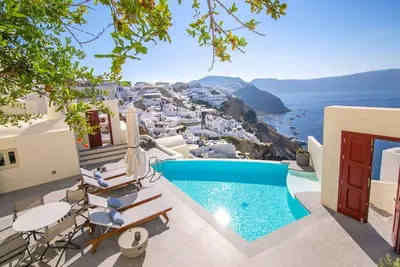 Image de Villa elegante a Santorin | Villa Ioulia | Piscine privee | Climatisation | 3 chambres | Oia