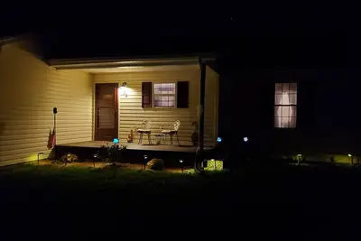 Image de Family Home on 1. 39 acres nestled between the mountains on Rt. 11 off I-81