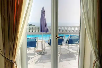 Image de Villa Virginia: A splendid two-story villa which faces the sun and the sea, with Free Wi-Fi.