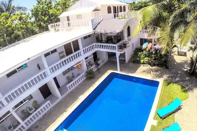 Image de Studio near near beach&bars with ping-pong table, pool/Ac/Wi-Fi