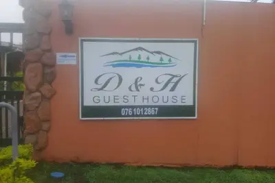 Image de D & H Guesthouse Graskop Apt 4