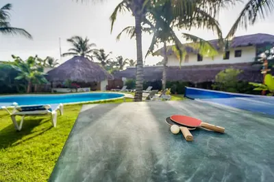Image de Surfing And Yoga In Paradise