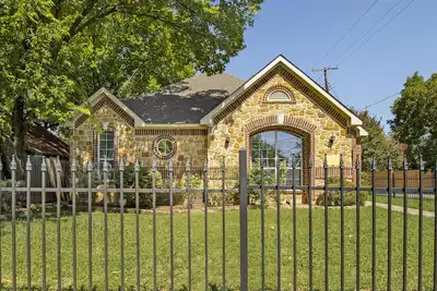 Image de Peaceful and Cozy Home near Downtown & Attractions