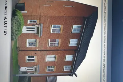 Image de A semidetached house in a quiet area parking garden near cultural heritage parks