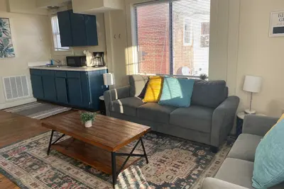 Image de Convenient downtown location Urban Oasis Near Hiking, Wineries, Breweries