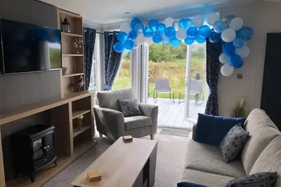 Image de Brand-new Luxury Lodge with Hot Tub (no pets) - 3 bedrooms  - 2 bathrooms