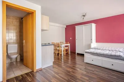 Image de Hike & sleep in Valais: cleaning included!