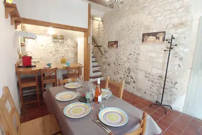 Image de Charmante Maison Arlésienne à l'ombre des Arènes, de 2 à 5p+1bébé