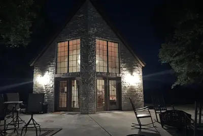 Image de Antler Oaks Cabin