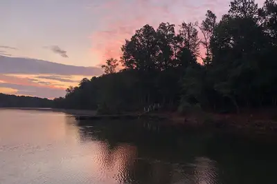 Image de Cute Lakefront Cottage