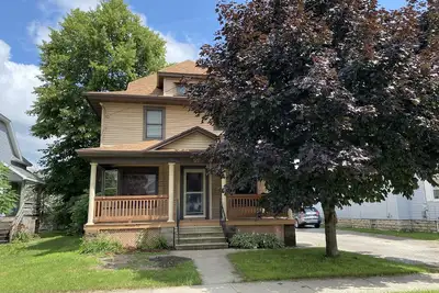 Image de Sleek Victorian Home