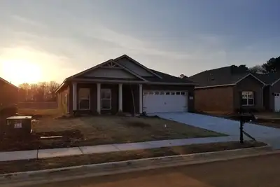 Image de New 4br, 3 full bath 2200 sq. ft. Home