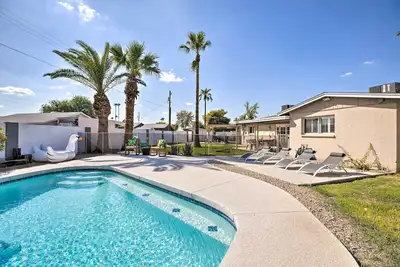 Image de Modern Scottsdale Gem w/ Pool, Games, Patio & More