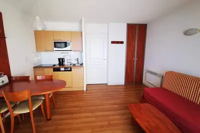 Studio Cabine 4 Pers. avec Parking Couvert, Piscine, Salle de Fitness, Proche Pistes