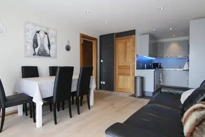 Image de Appartement cosy avec balcon, 6 pers, proche pistes et commerces, Huez