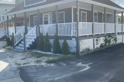 Sophia ' S  Place   (  Ocean Boulevard Stepping From The Water. )