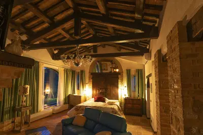 Image de Private luxury villa with pool and hot tub in the Sibillini Mountains