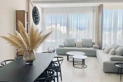 King Suite with outdoor jacuzzi