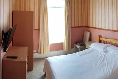 Image de Glen Villa 5 Sleeps 6 Near Beach