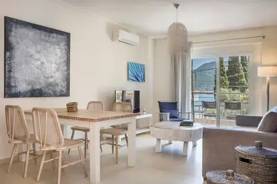 Image de Appartement de luxe a Cephalonie | Appartement Myrtillo | 1 chambre | Piscine | Vue sur la mer | Kar