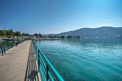 Image de Modern Manson Condo w/Balcony & Lake Chelan Views!