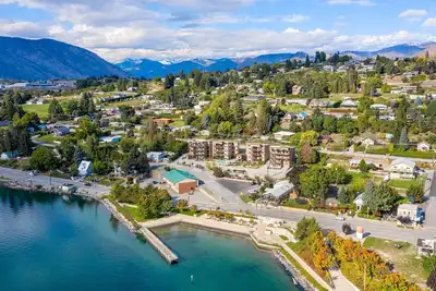 Image de Epic Views of Lake Chelan, Modern Condo, Pool, Spa
