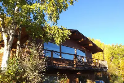 Image de Glacier View Log Cabin