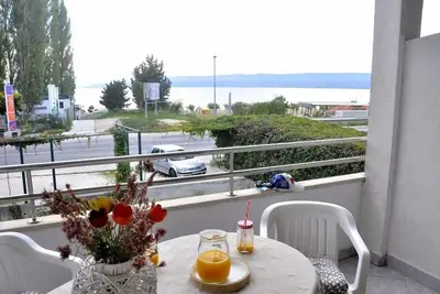 Image de Appartement dans Duće avec vue mer, terrasse, Climatisation, Wifi (4969-2)