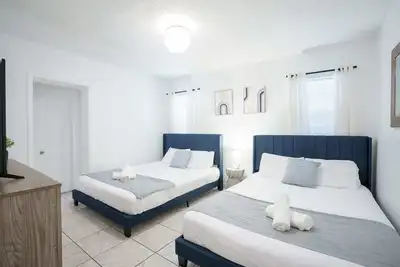 Image de Modern 3-Bedroom in Heart of Wynwood Art District