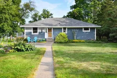 Image de House on Lake Darling