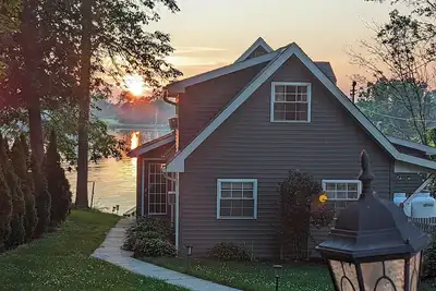 Image de Lakeside Grove - A True North Vacation Home