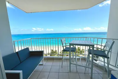 Image de Beachfront Marbella del Caribe Isla Verde Gem