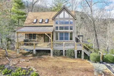 Image de Spectacular Mtn view ☛Hot Tub ☛Fire pit ☛Sleeps 13 ☛