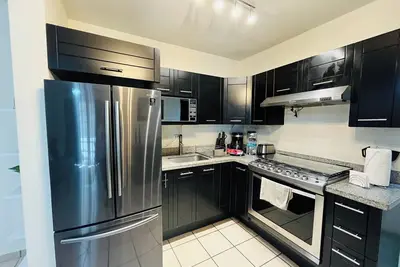Image de Charming Condo - Walk to the Beach, Dinning & Nightlife