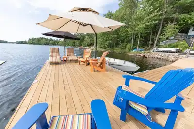 Image de Charming cottage & bunkie on Long Lake near Bala! All-day Sun and Sunsets!