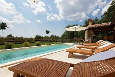 Image de Maison de vacances privée avec Wifi, climatisation, piscine privée, Tv, terrasse, animaux admis
