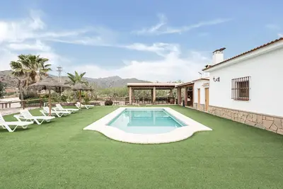 Image de Maison de vacances rurale 'Finca Llano de Fe' avec Wi-Fi, jardin et terrasse.