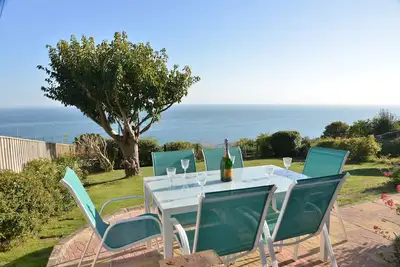 Image de Englefield -  a bungalow that sleeps 6 guests  in 3 bedrooms