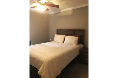 Image de Lavish Living at Lynwood