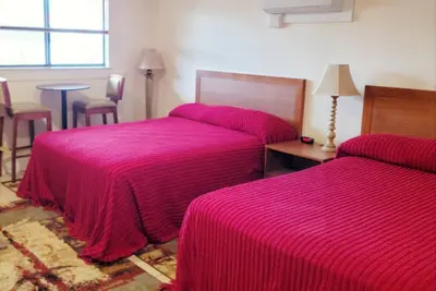 Image de The Lake Store Lodging Room #2