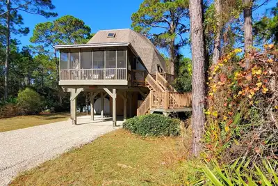 Image de Gulf view Geodesic Dome Cottage just a 5 minute walk to uncrowded beach!