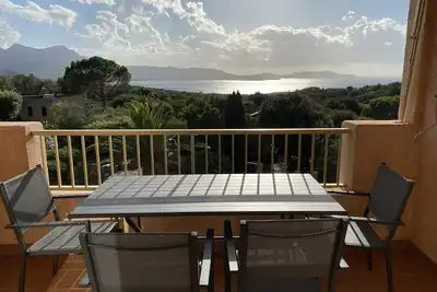 Image de Beautiful T2 overlooking the bay of Calvi