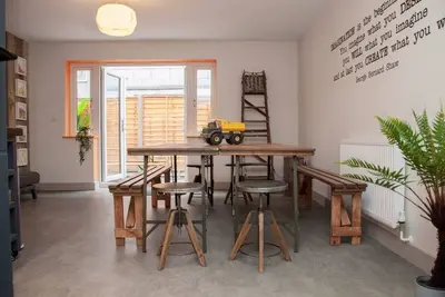 Image de higgihaus 3a 4 Bed Monday - Friday Whole