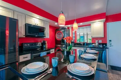 Image de New! Modern 2bd/2ba Beach Retreat in Sunny South Kihei