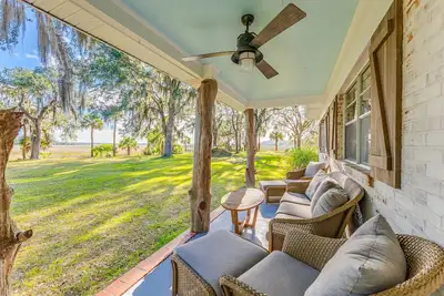 Image de 3-Br Ranch House w/ docks, pool, and private firepit on Emma's Driftwood Farm