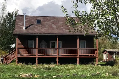 Image de Lakeview cabin close to bike/hiking trails, the Allegheny River and more.